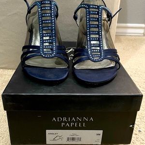 Adrianna Papell Classic Satin Navy Heal, size 9
